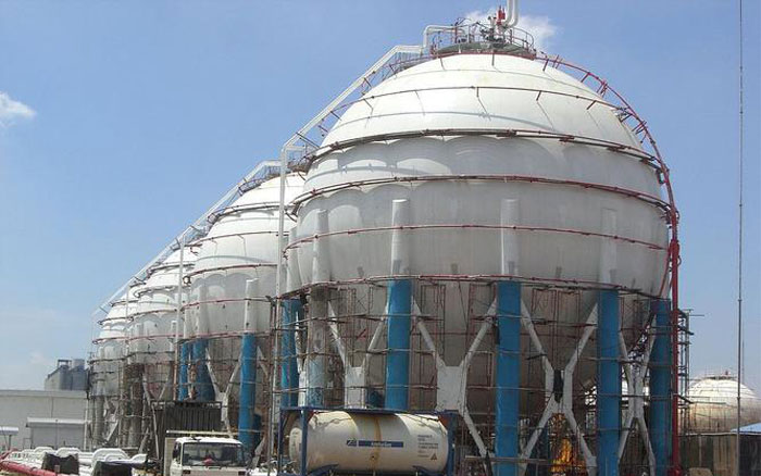 Installation of chemical storage tanks